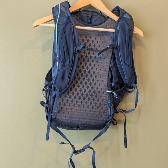 The North Face Chimera 18L Blue Backpack Bag Dyno Cinch Hiking Day Pack Cycle main image 5